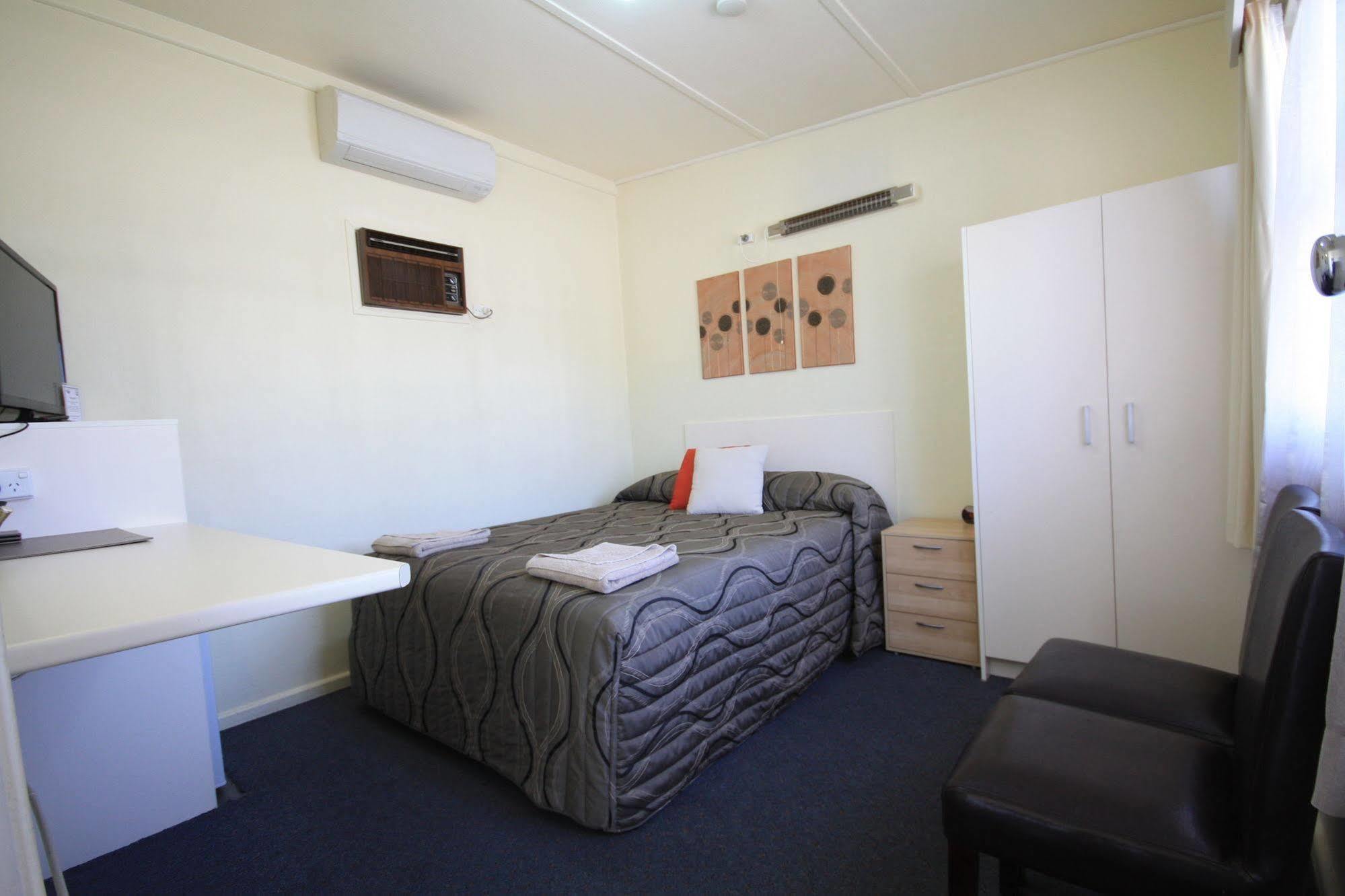 Hi Way Motor Inn Yass Buitenkant foto