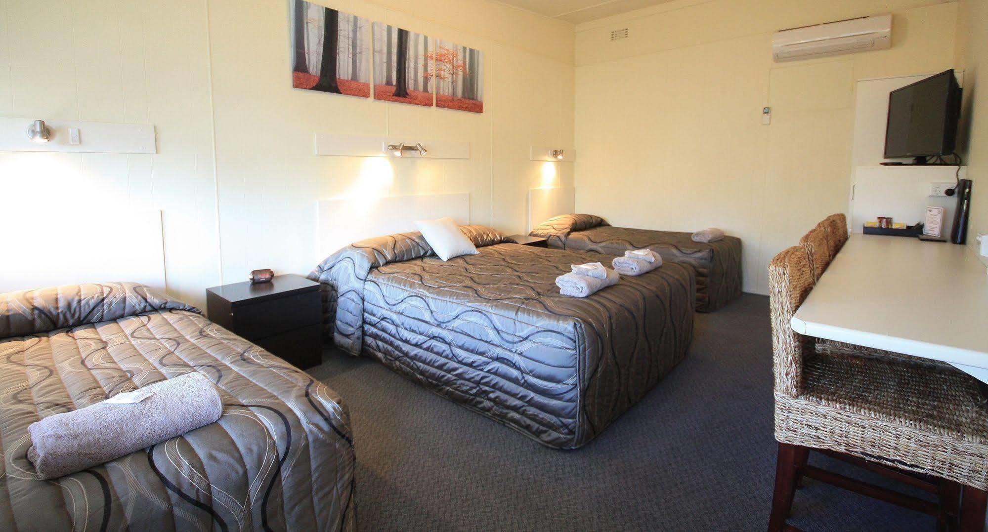 Hi Way Motor Inn Yass Buitenkant foto