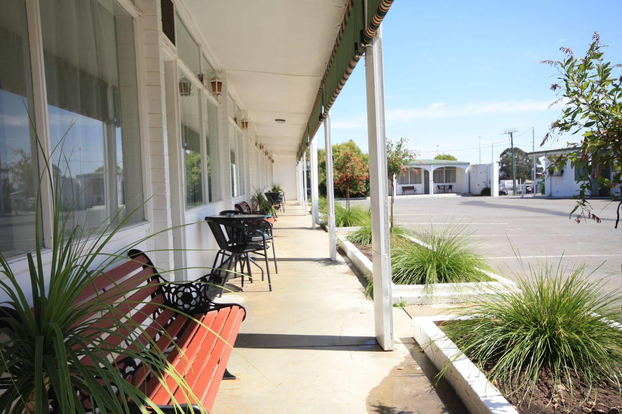 Hi Way Motor Inn Yass Buitenkant foto