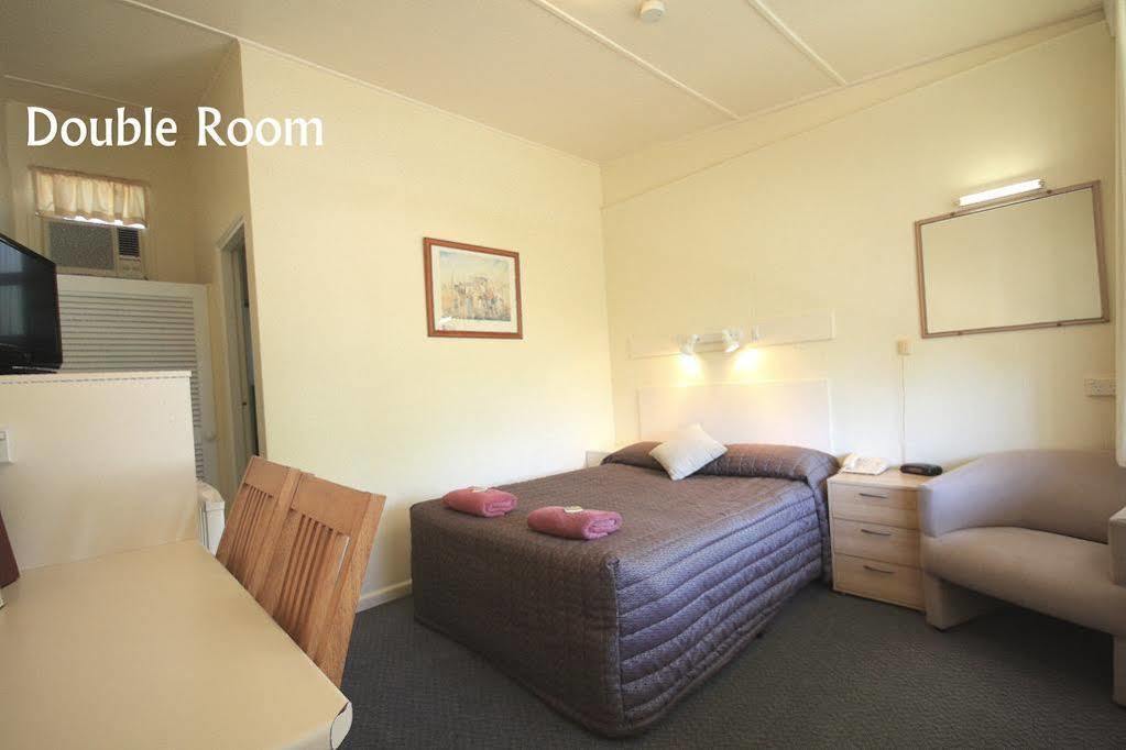 Hi Way Motor Inn Yass Buitenkant foto